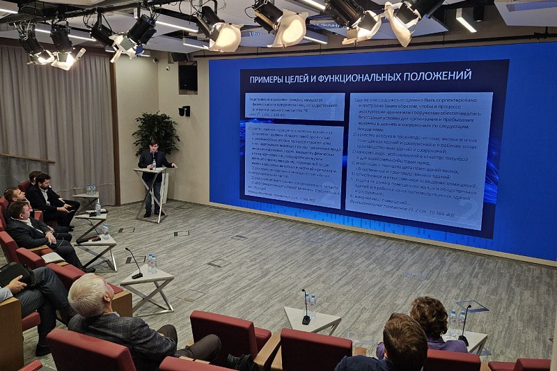 Круглый стол «Конструкторы»